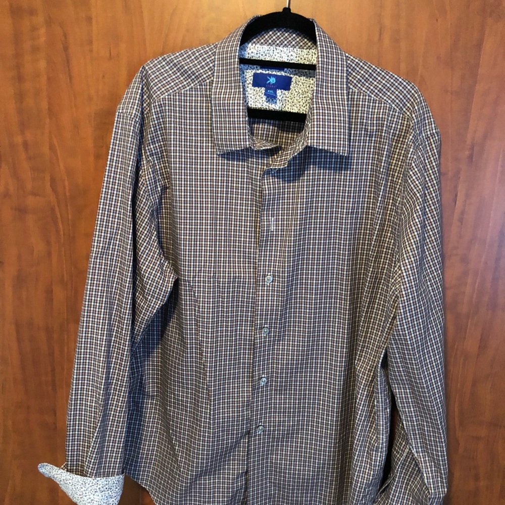 Men’s Egara casual button down shirt